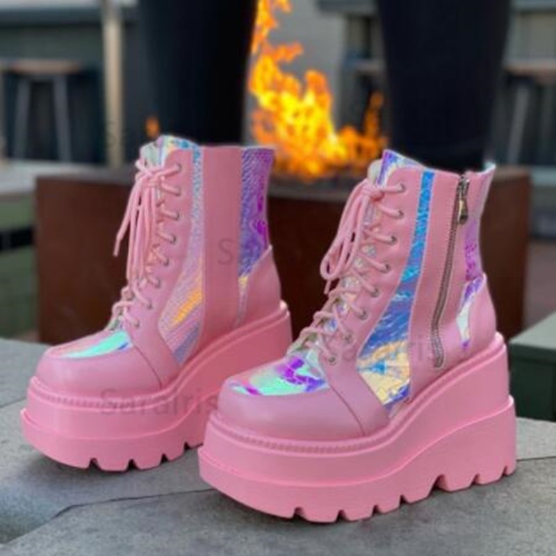 Block Heel Ankle Boots - Damskie różowe holograficzne botki na platformie,