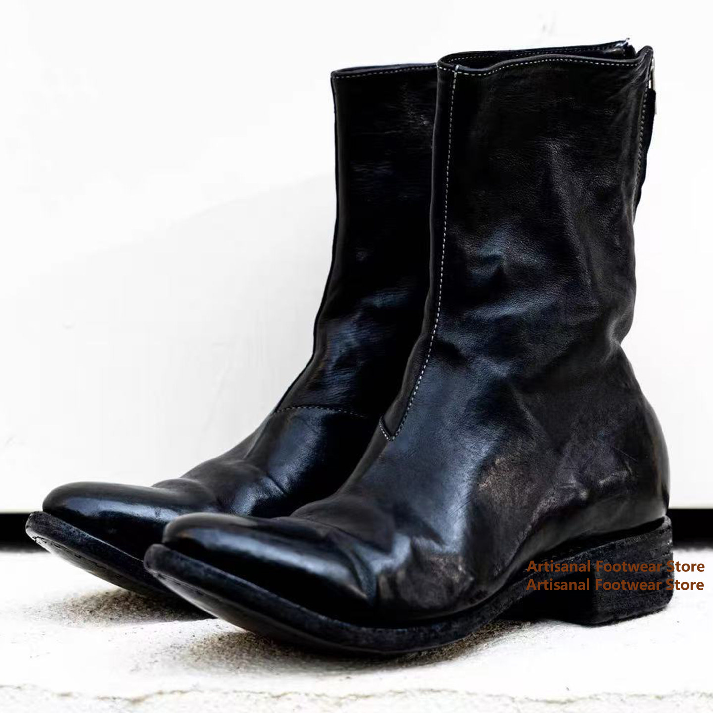 Block Heel Ankle Boots - Vintage buty męskie z marszczonej skóry,