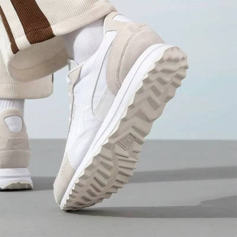 Nowe, lekkie buty do biegania  – Women Shoes Jordan recenzja i cena